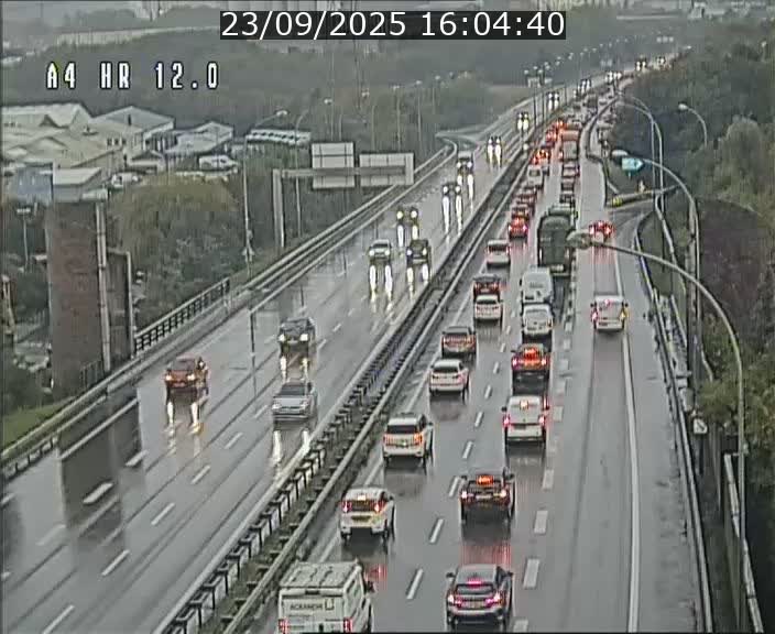 Traffic live webcam Luxembourg Jonction Foetz - A4 - BK 12.0 - direction Esch sur Alzette