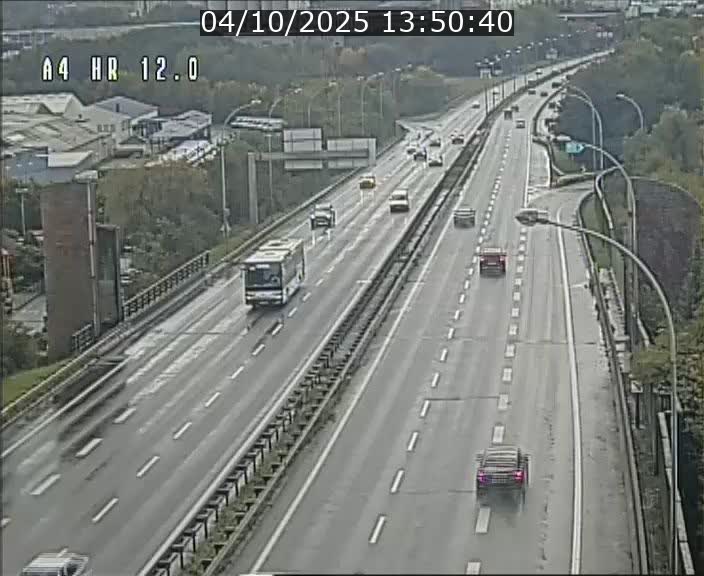 Traffic live webcam Luxembourg Jonction Foetz - A4 - BK 12.0 - direction Esch sur Alzette