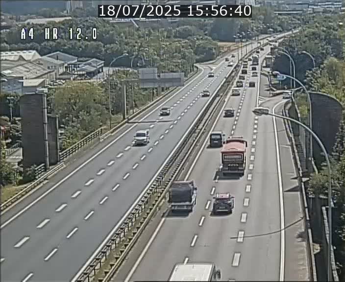 <h2>Traffic live webcam Luxembourg Jonction Foetz - A4 - BK 12.0 - direction Esch sur Alzette</h2>