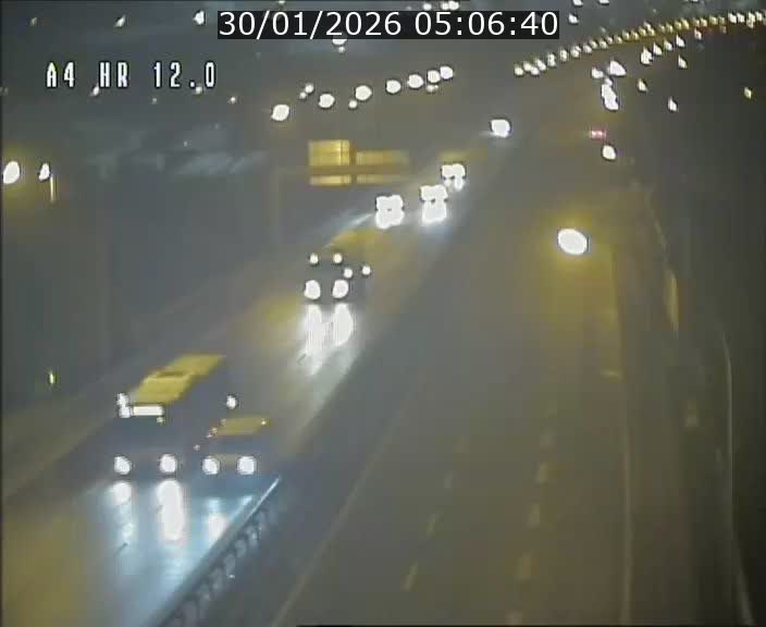 <h2>Traffic live webcam Luxembourg Jonction Foetz - A4 - BK 12.0 - direction Esch sur Alzette</h2>