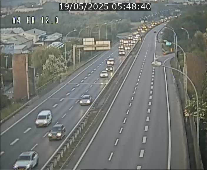<h2>Traffic live webcam Luxembourg Jonction Foetz - A4 - BK 12.0 - direction Esch sur Alzette</h2>