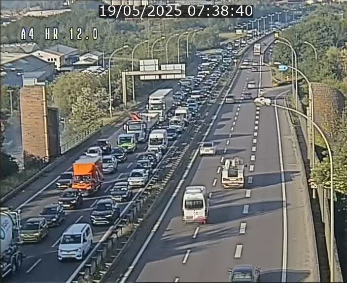 <h2>Traffic live webcam Luxembourg Jonction Foetz - A4 - BK 12.0 - direction Esch sur Alzette</h2>