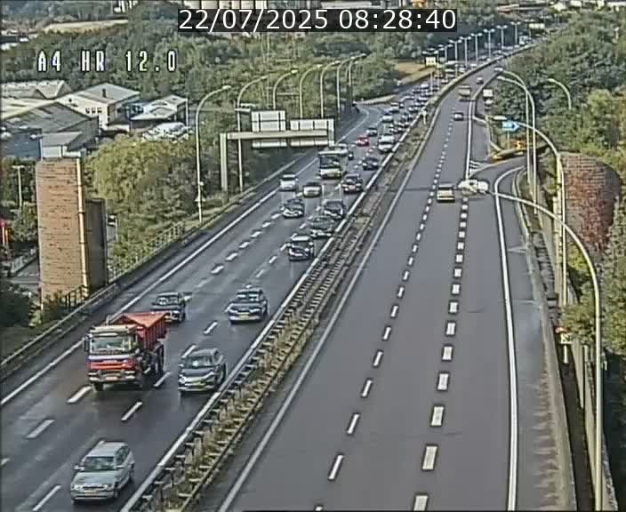 <h2>Traffic live webcam Luxembourg Jonction Foetz - A4 - BK 12.0 - direction Esch sur Alzette</h2>