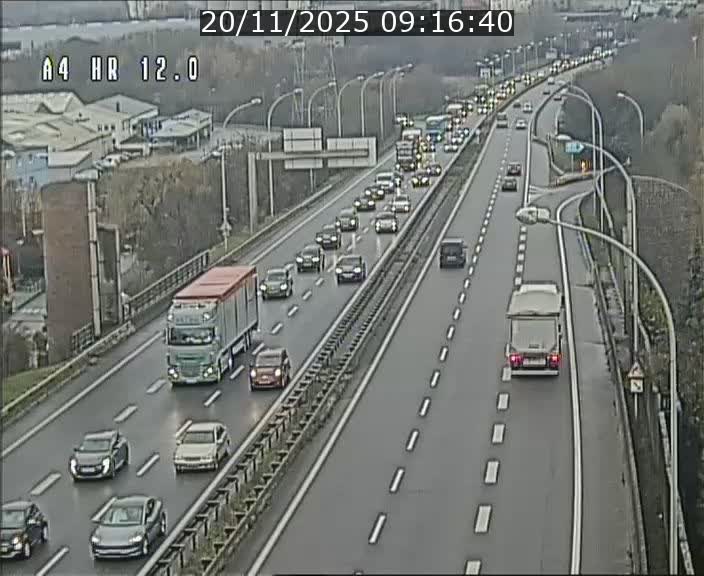 <h2>Traffic live webcam Luxembourg Jonction Foetz - A4 - BK 12.0 - direction Esch sur Alzette</h2>