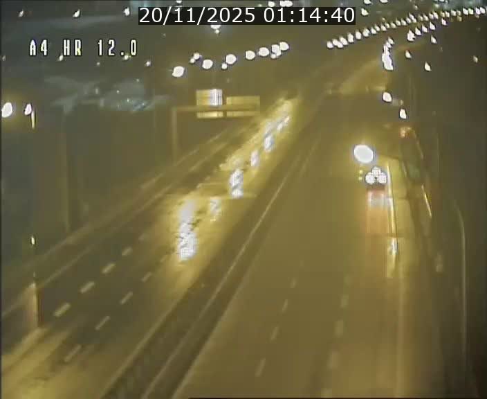 <h2>Traffic live webcam Luxembourg Jonction Foetz - A4 - BK 12.0 - direction Esch sur Alzette</h2>