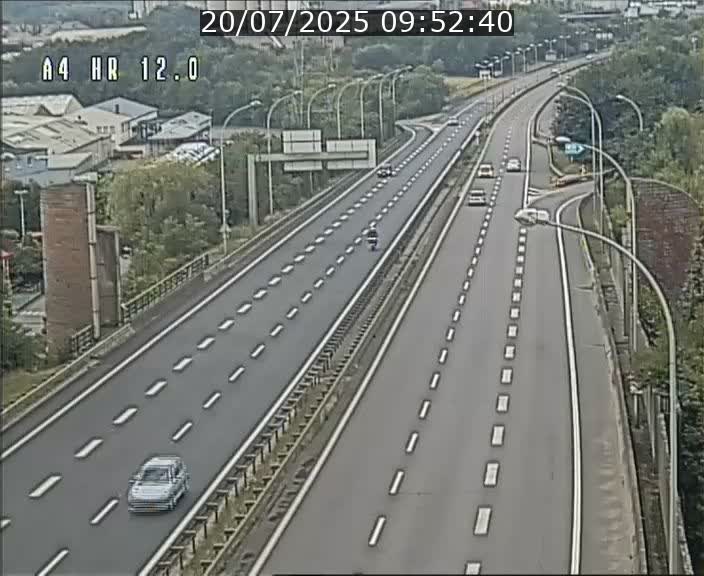<h2>Traffic live webcam Luxembourg Jonction Foetz - A4 - BK 12.0 - direction Esch sur Alzette</h2>