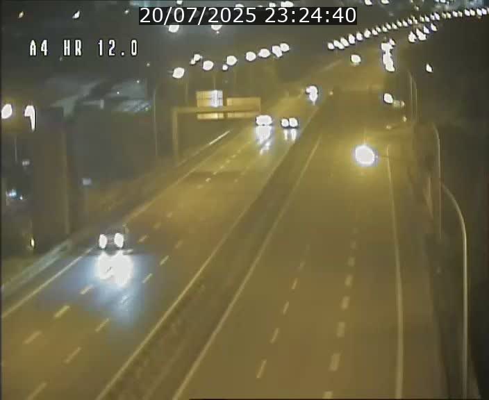 <h2>Traffic live webcam Luxembourg Jonction Foetz - A4 - BK 12.0 - direction Esch sur Alzette</h2>
