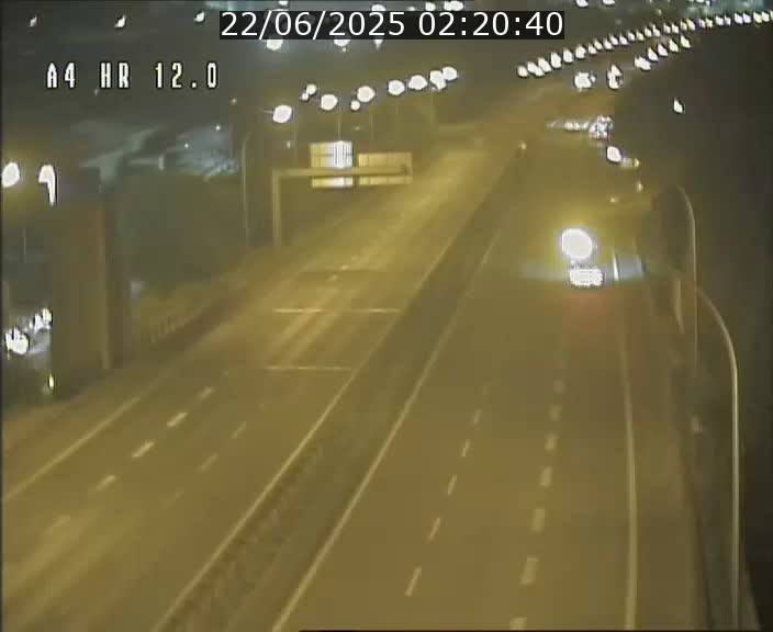 <h2>Traffic live webcam Luxembourg Jonction Foetz - A4 - BK 12.0 - direction Esch sur Alzette</h2>