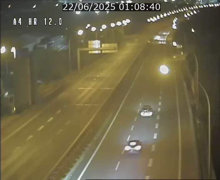<h2>Traffic live webcam Luxembourg Jonction Foetz - A4 - BK 12.0 - direction Esch sur Alzette</h2>