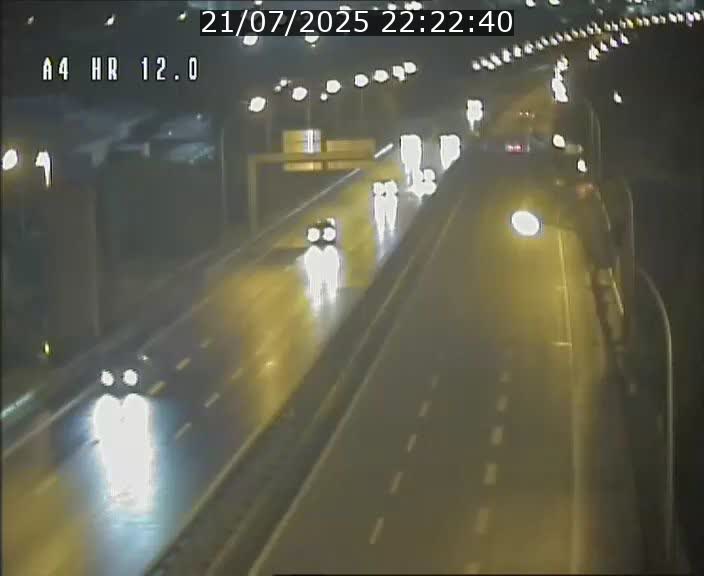 <h2>Traffic live webcam Luxembourg Jonction Foetz - A4 - BK 12.0 - direction Esch sur Alzette</h2>