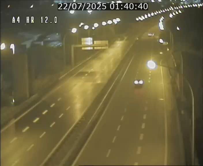 <h2>Traffic live webcam Luxembourg Jonction Foetz - A4 - BK 12.0 - direction Esch sur Alzette</h2>