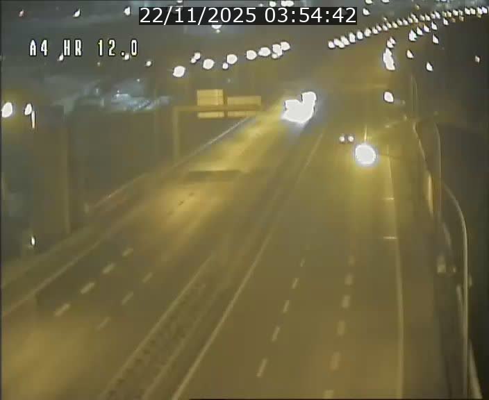 <h2>Traffic live webcam Luxembourg Jonction Foetz - A4 - BK 12.0 - direction Esch sur Alzette</h2>