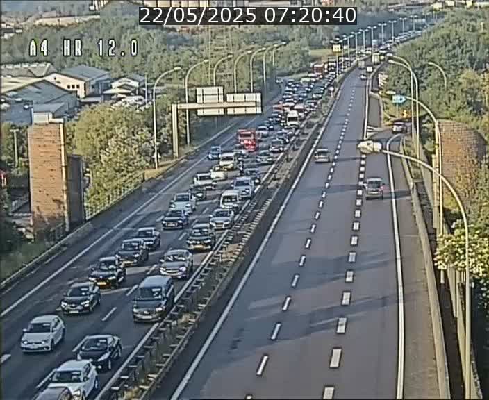 <h2>Traffic live webcam Luxembourg Jonction Foetz - A4 - BK 12.0 - direction Esch sur Alzette</h2>