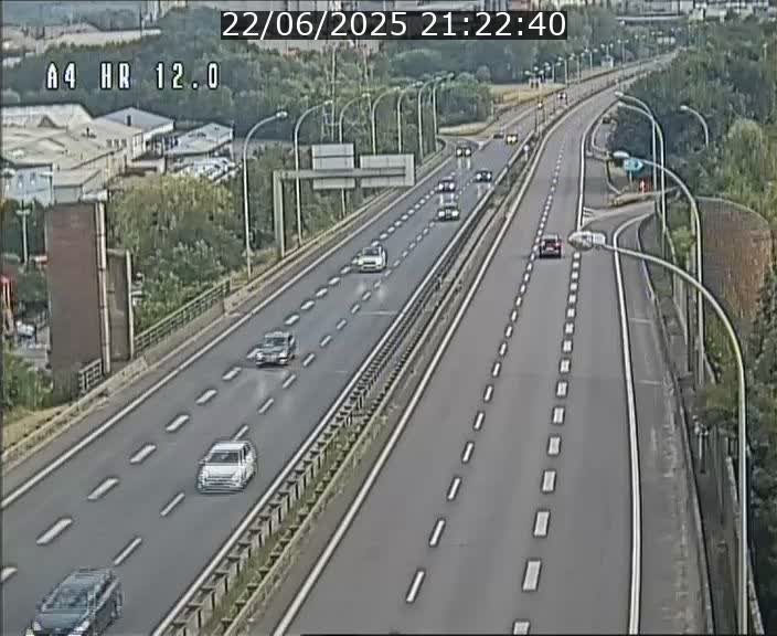 <h2>Traffic live webcam Luxembourg Jonction Foetz - A4 - BK 12.0 - direction Esch sur Alzette</h2>
