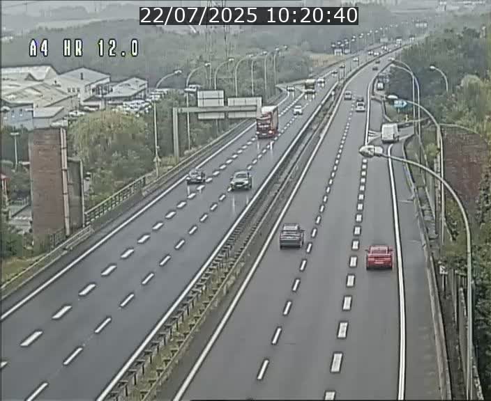 <h2>Traffic live webcam Luxembourg Jonction Foetz - A4 - BK 12.0 - direction Esch sur Alzette</h2>