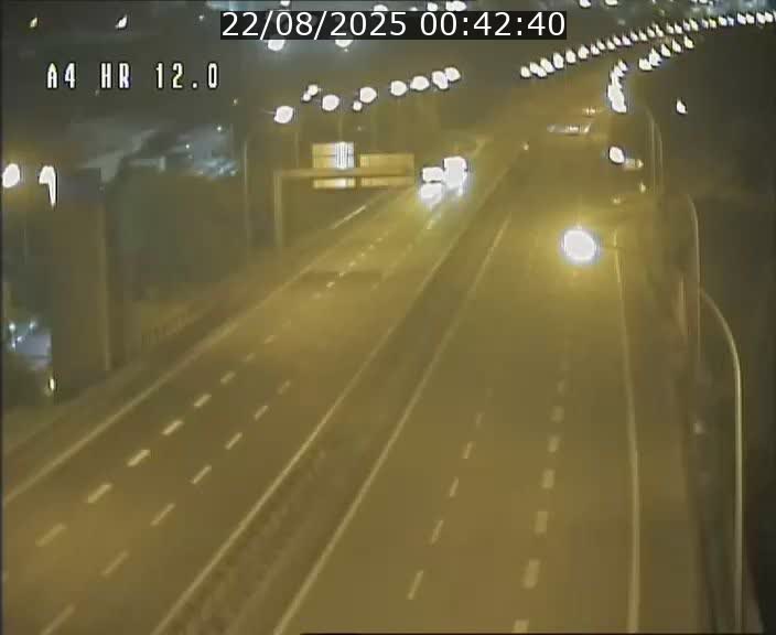<h2>Traffic live webcam Luxembourg Jonction Foetz - A4 - BK 12.0 - direction Esch sur Alzette</h2>