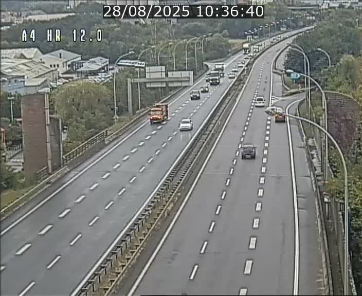 <h2>Traffic live webcam Luxembourg Jonction Foetz - A4 - BK 12.0 - direction Esch sur Alzette</h2>