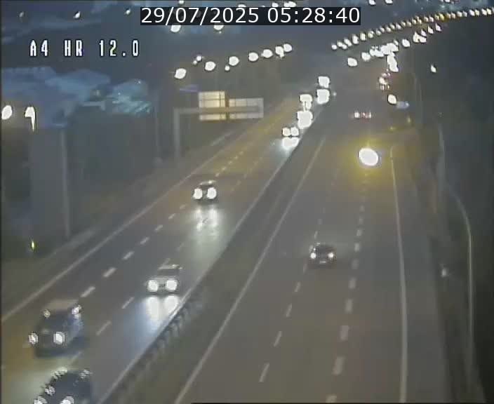 <h2>Traffic live webcam Luxembourg Jonction Foetz - A4 - BK 12.0 - direction Esch sur Alzette</h2>