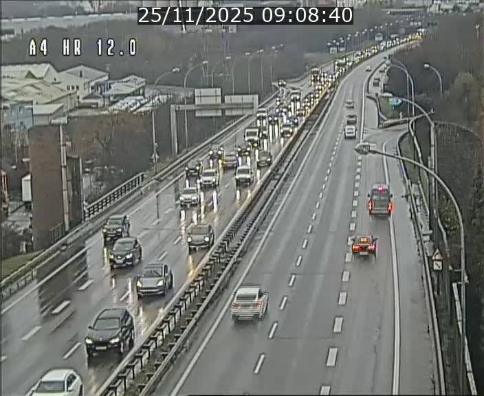 <h2>Traffic live webcam Luxembourg Jonction Foetz - A4 - BK 12.0 - direction Esch sur Alzette</h2>