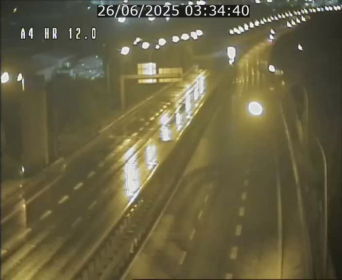 <h2>Traffic live webcam Luxembourg Jonction Foetz - A4 - BK 12.0 - direction Esch sur Alzette</h2>