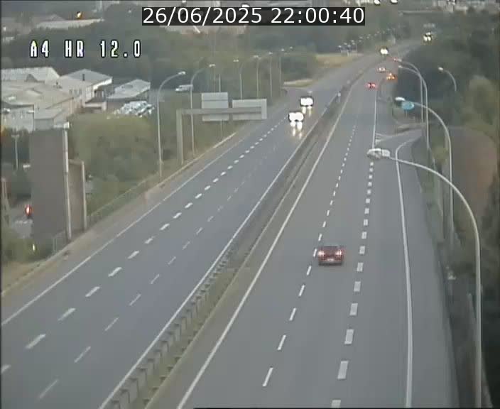 <h2>Traffic live webcam Luxembourg Jonction Foetz - A4 - BK 12.0 - direction Esch sur Alzette</h2>