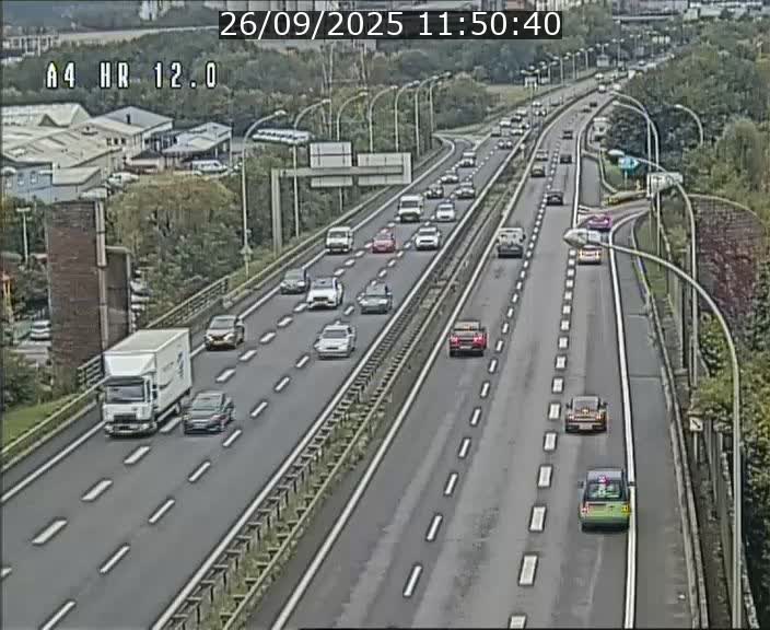 <h2>Traffic live webcam Luxembourg Jonction Foetz - A4 - BK 12.0 - direction Esch sur Alzette</h2>