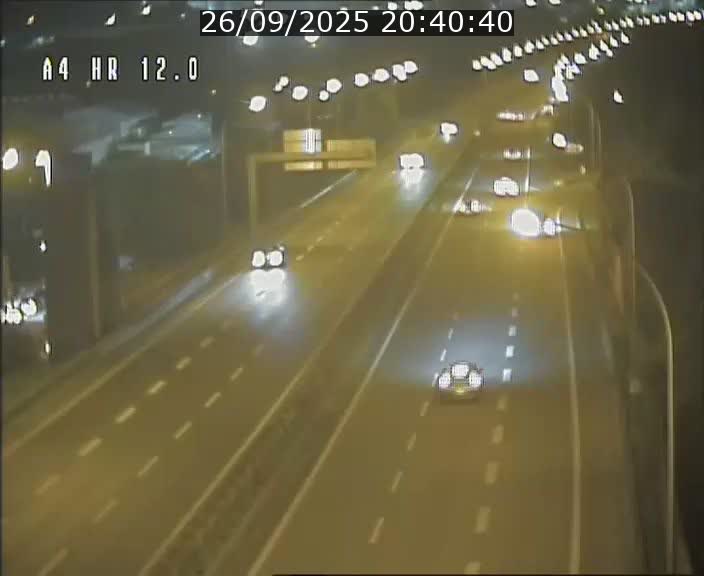 <h2>Traffic live webcam Luxembourg Jonction Foetz - A4 - BK 12.0 - direction Esch sur Alzette</h2>