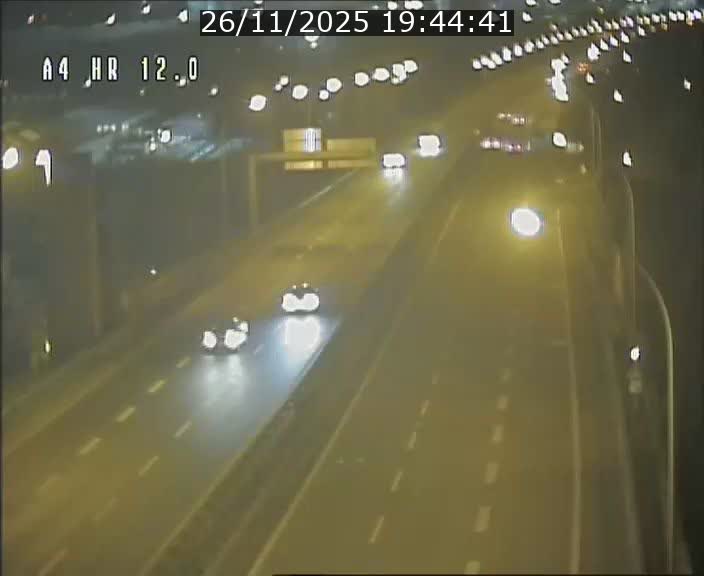 <h2>Traffic live webcam Luxembourg Jonction Foetz - A4 - BK 12.0 - direction Esch sur Alzette</h2>