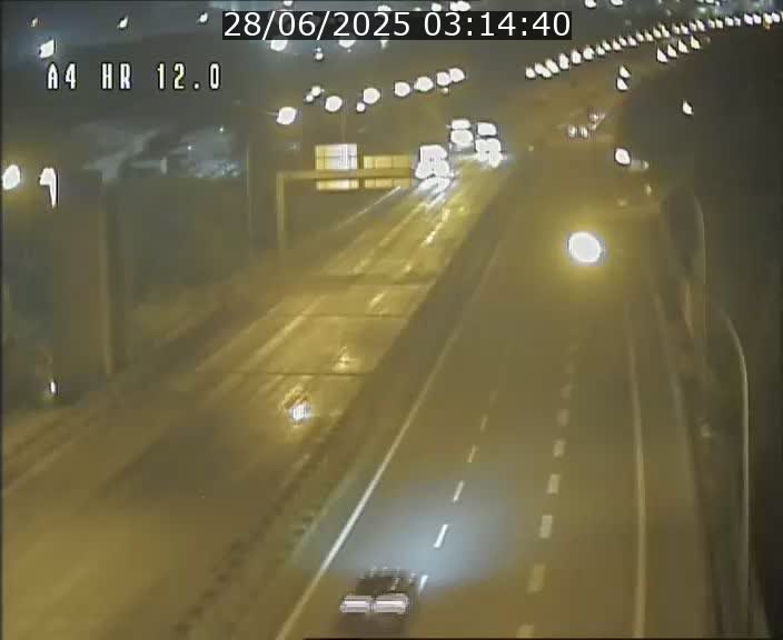 <h2>Traffic live webcam Luxembourg Jonction Foetz - A4 - BK 12.0 - direction Esch sur Alzette</h2>