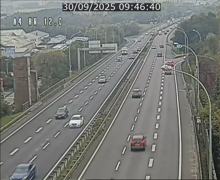 <h2>Traffic live webcam Luxembourg Jonction Foetz - A4 - BK 12.0 - direction Esch sur Alzette</h2>