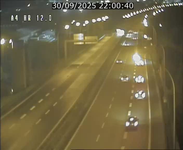 <h2>Traffic live webcam Luxembourg Jonction Foetz - A4 - BK 12.0 - direction Esch sur Alzette</h2>