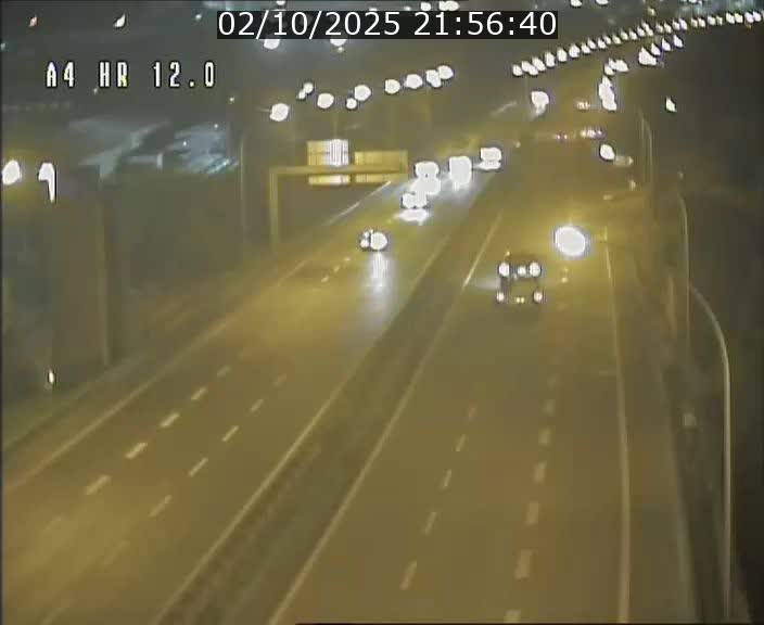 <h2>Traffic live webcam Luxembourg Jonction Foetz - A4 - BK 12.0 - direction Esch sur Alzette</h2>