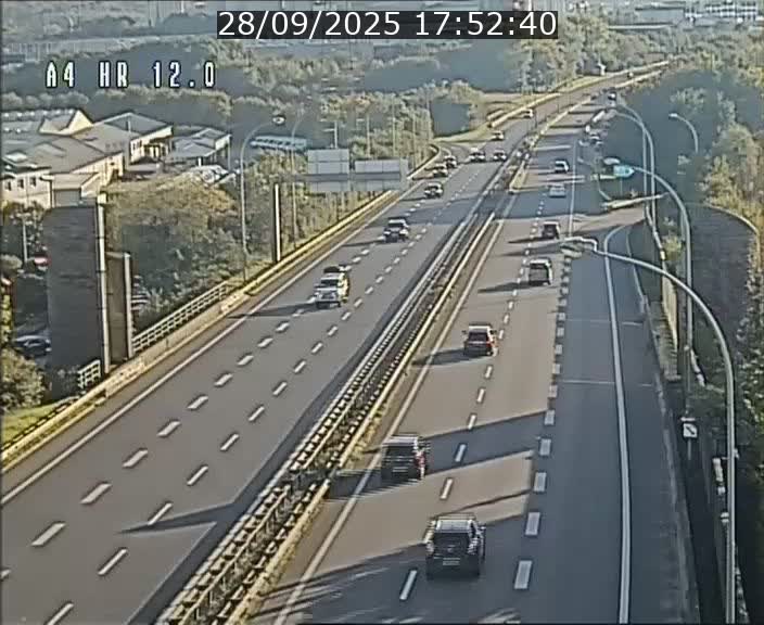 <h2>Traffic live webcam Luxembourg Jonction Foetz - A4 - BK 12.0 - direction Esch sur Alzette</h2>