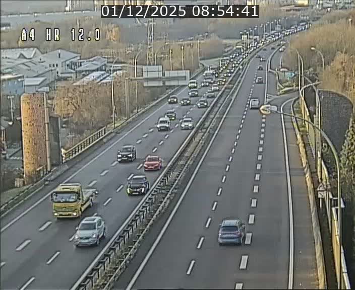 <h2>Traffic live webcam Luxembourg Jonction Foetz - A4 - BK 12.0 - direction Esch sur Alzette</h2>