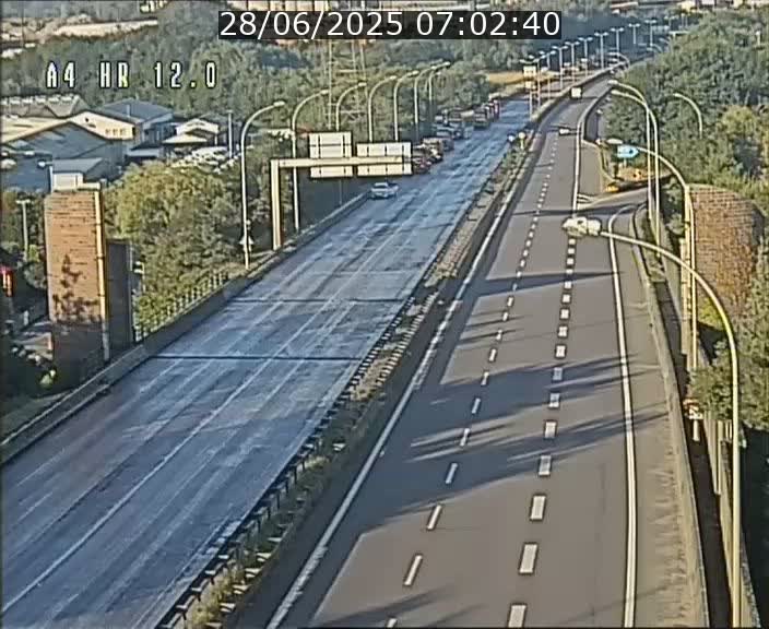<h2>Traffic live webcam Luxembourg Jonction Foetz - A4 - BK 12.0 - direction Esch sur Alzette</h2>