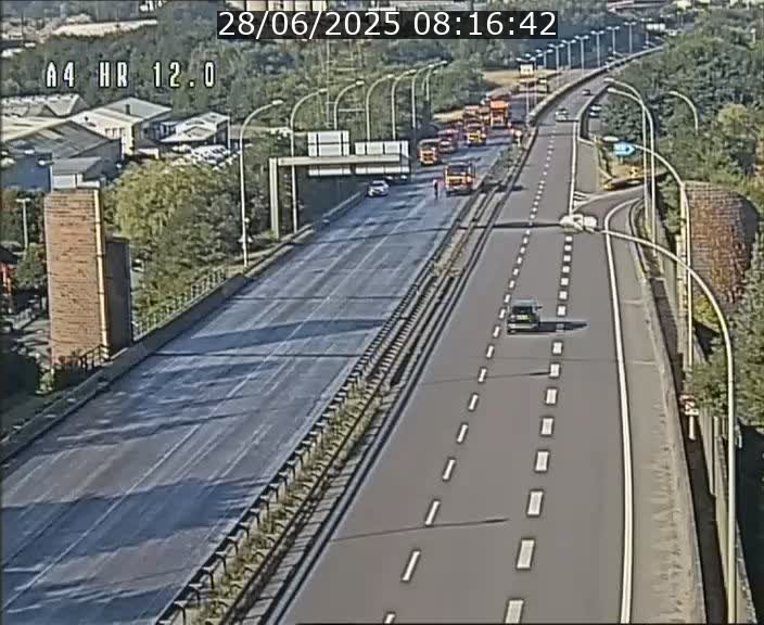 <h2>Traffic live webcam Luxembourg Jonction Foetz - A4 - BK 12.0 - direction Esch sur Alzette</h2>