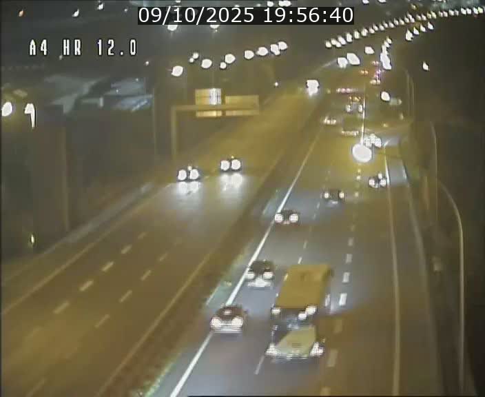 <h2>Traffic live webcam Luxembourg Jonction Foetz - A4 - BK 12.0 - direction Esch sur Alzette</h2>