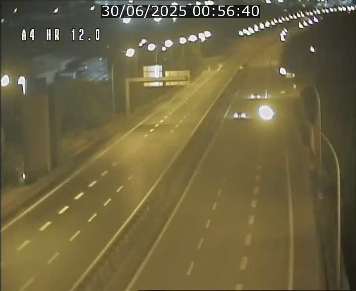 <h2>Traffic live webcam Luxembourg Jonction Foetz - A4 - BK 12.0 - direction Esch sur Alzette</h2>