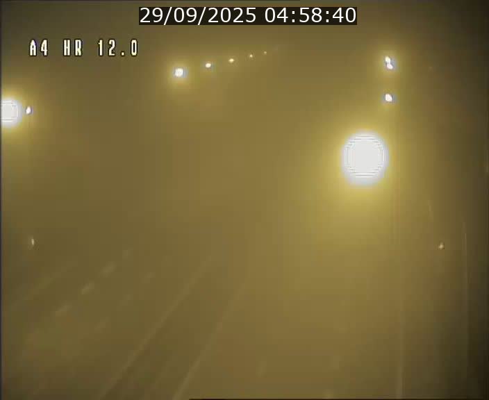 <h2>Traffic live webcam Luxembourg Jonction Foetz - A4 - BK 12.0 - direction Esch sur Alzette</h2>