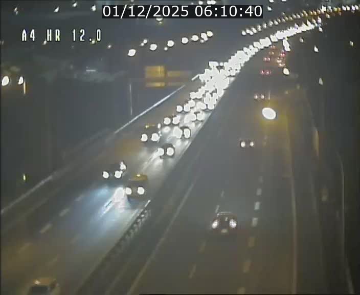<h2>Traffic live webcam Luxembourg Jonction Foetz - A4 - BK 12.0 - direction Esch sur Alzette</h2>