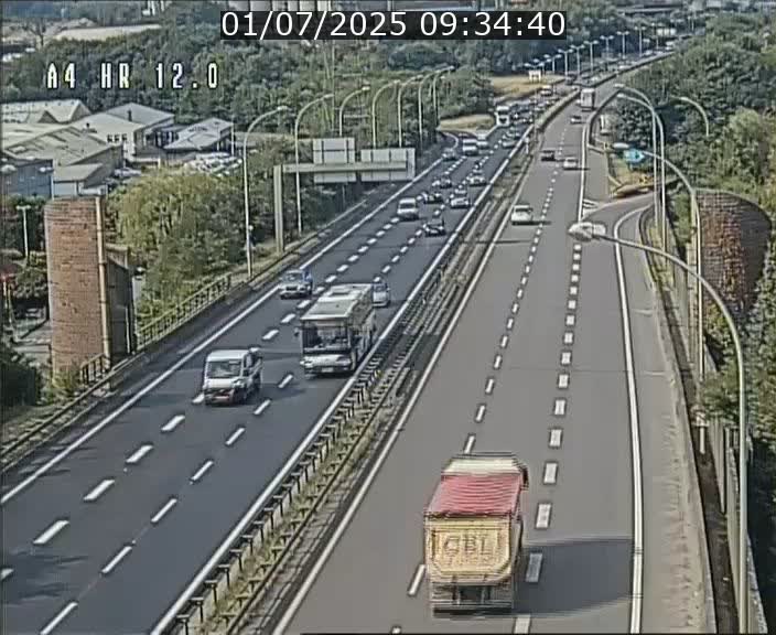 <h2>Traffic live webcam Luxembourg Jonction Foetz - A4 - BK 12.0 - direction Esch sur Alzette</h2>