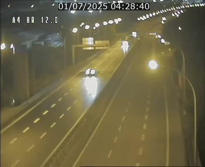 <h2>Traffic live webcam Luxembourg Jonction Foetz - A4 - BK 12.0 - direction Esch sur Alzette</h2>