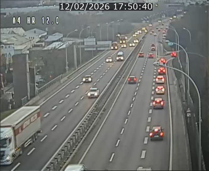 <h2>Traffic live webcam Luxembourg Jonction Foetz - A4 - BK 12.0 - direction Esch sur Alzette</h2>