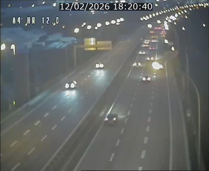 <h2>Traffic live webcam Luxembourg Jonction Foetz - A4 - BK 12.0 - direction Esch sur Alzette</h2>