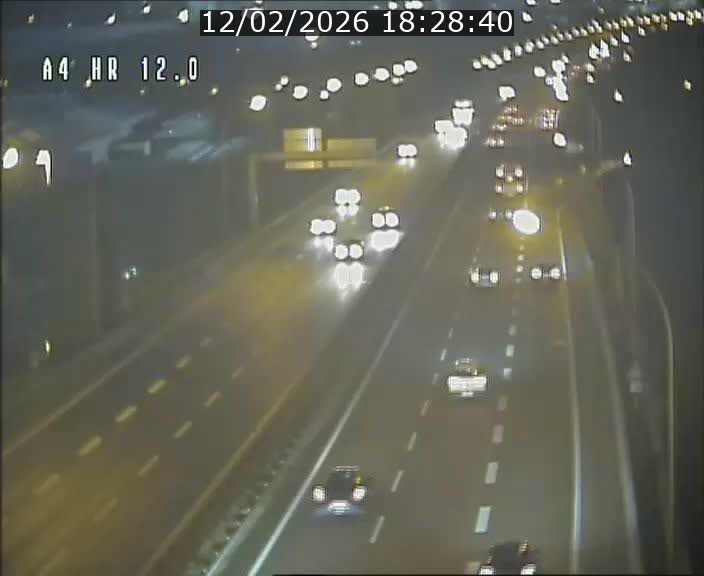 <h2>Traffic live webcam Luxembourg Jonction Foetz - A4 - BK 12.0 - direction Esch sur Alzette</h2>