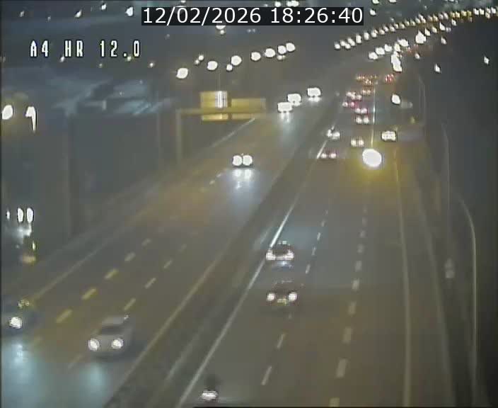 <h2>Traffic live webcam Luxembourg Jonction Foetz - A4 - BK 12.0 - direction Esch sur Alzette</h2>