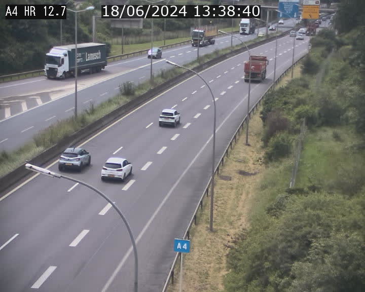 <h2>Traffic live webcam Luxembourg Esch sur Alzette - A4 - BK 12.7 - direction Esch-Belval</h2>