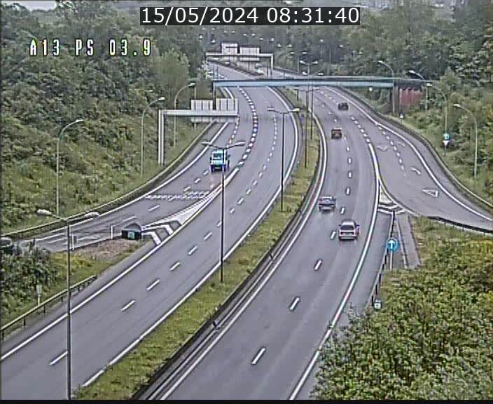 <h2>Traffic live webcam Luxembourg Differdange - A13 direction Esch-sur-Alzette - BK 3.9</h2>