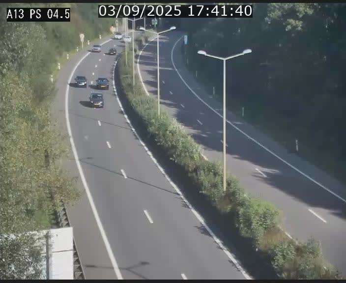 <h2>Traffic live webcam Luxembourg Differdange - A13 direction Esch-sur-Alzette - BK 4.5</h2>