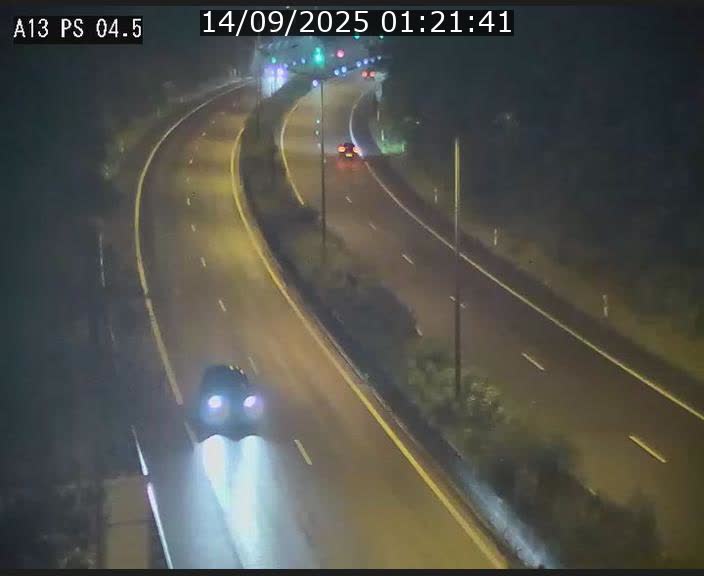 <h2>Traffic live webcam Luxembourg Differdange - A13 direction Esch-sur-Alzette - BK 4.5</h2>